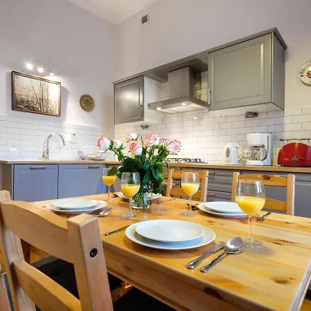 By Tyzenhauz * Krakow