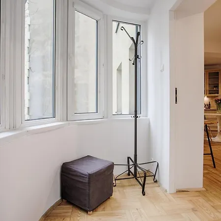 By Tyzenhauz Apartamento *