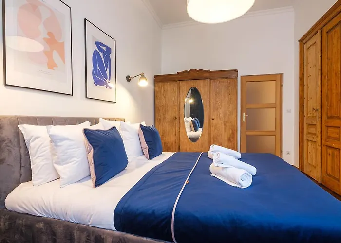 By Tyzenhauz Appartement *